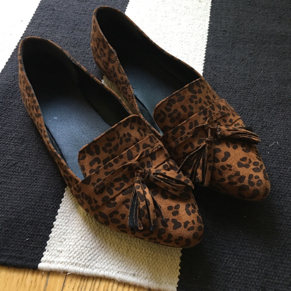 Leopard Print Loafers with Tassels Size 7.5